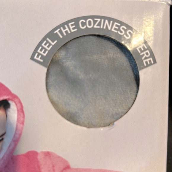 CUDDLE CREW Reversible Blanket Hoodie Gray / Charcoal One Size fits most NWT - Picture 4 of 13